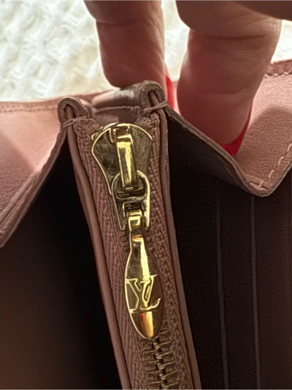 Louis Vuitton Rose Velours Monogram Vernis Ikat Limited Edition Sarah Wallet